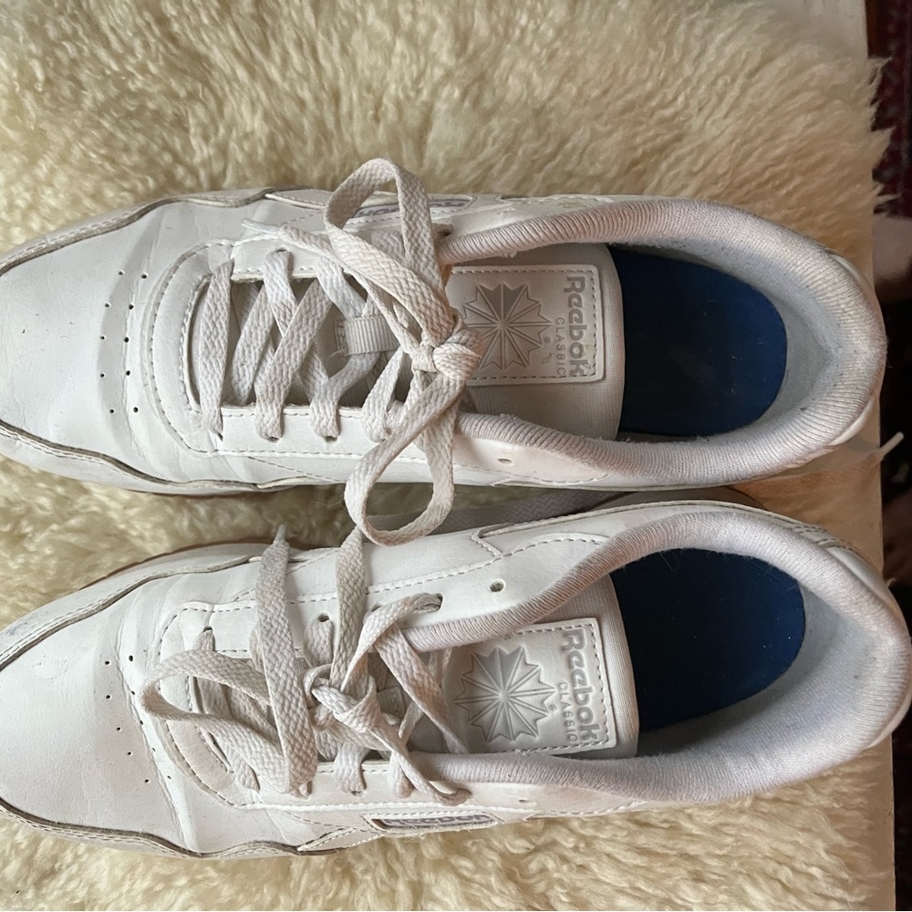 Vintage Reebok sneakers